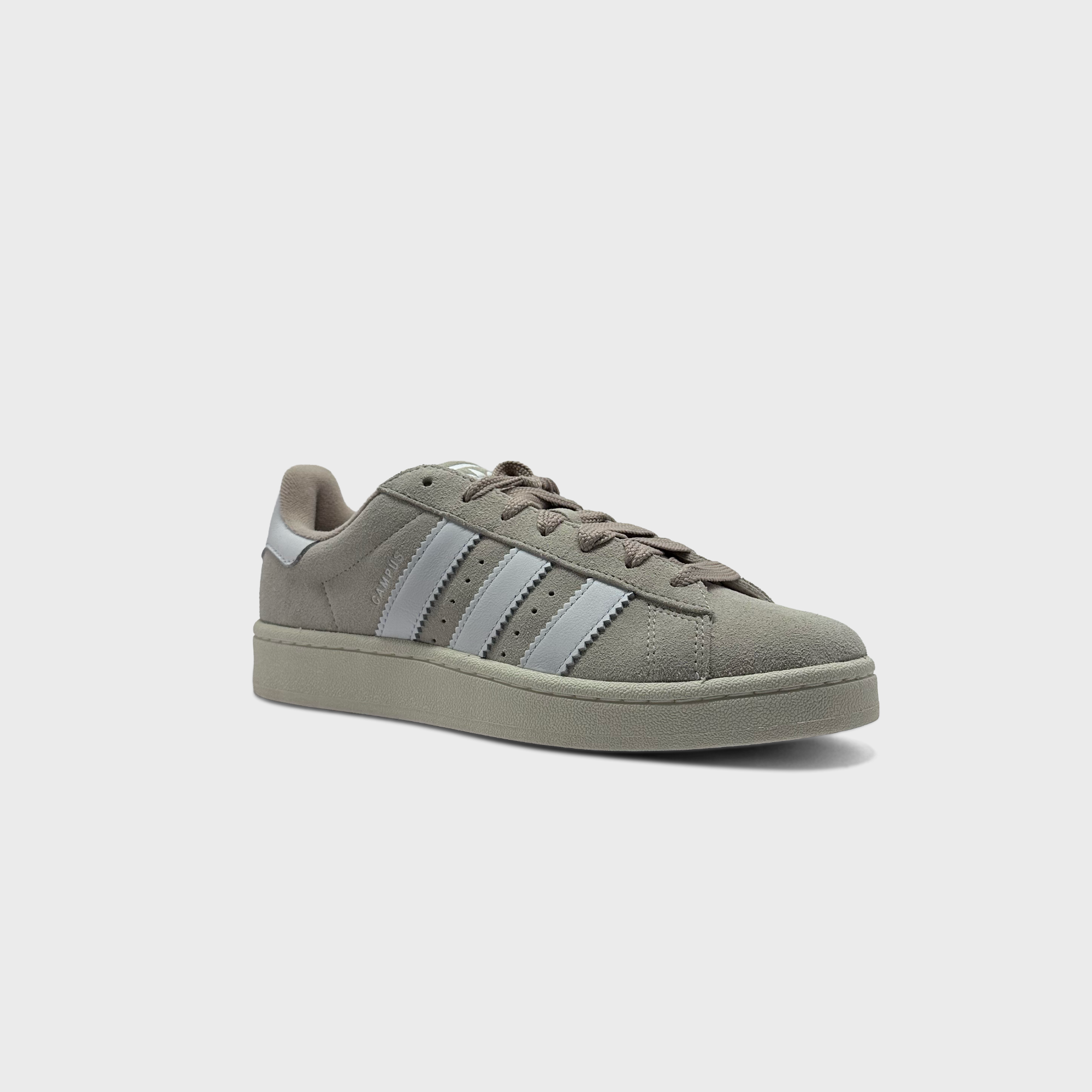 Adidas Campus 00s Beige White Sneaker beige weiß schräg von vorne
