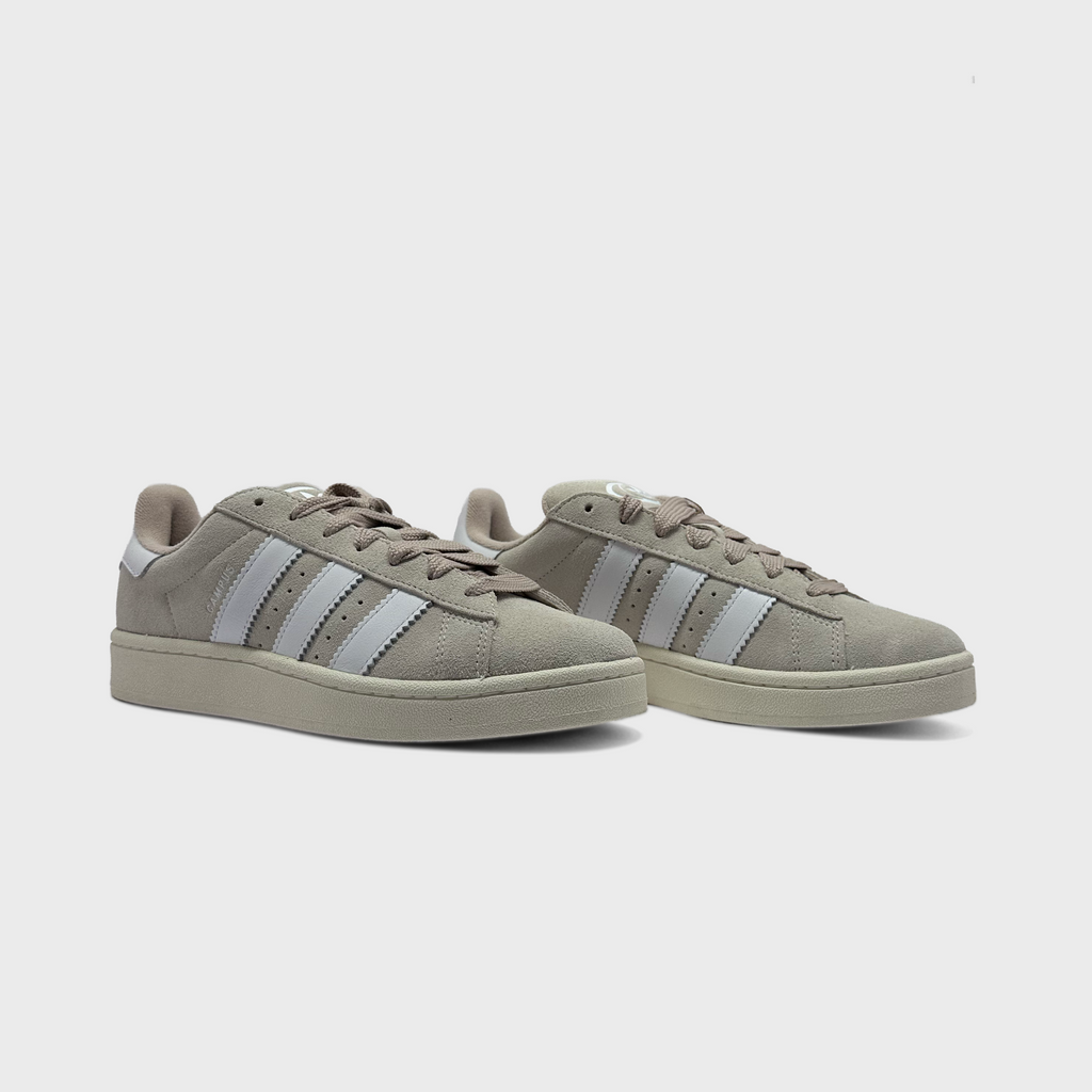 Adidas Campus 00s Beige White Sneaker beige weiß Paar schräg von vorne