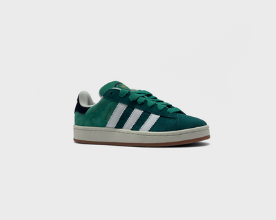 Adidas Campus 00s Dark Green Sneaker dunkelgrün schräg von vorne
