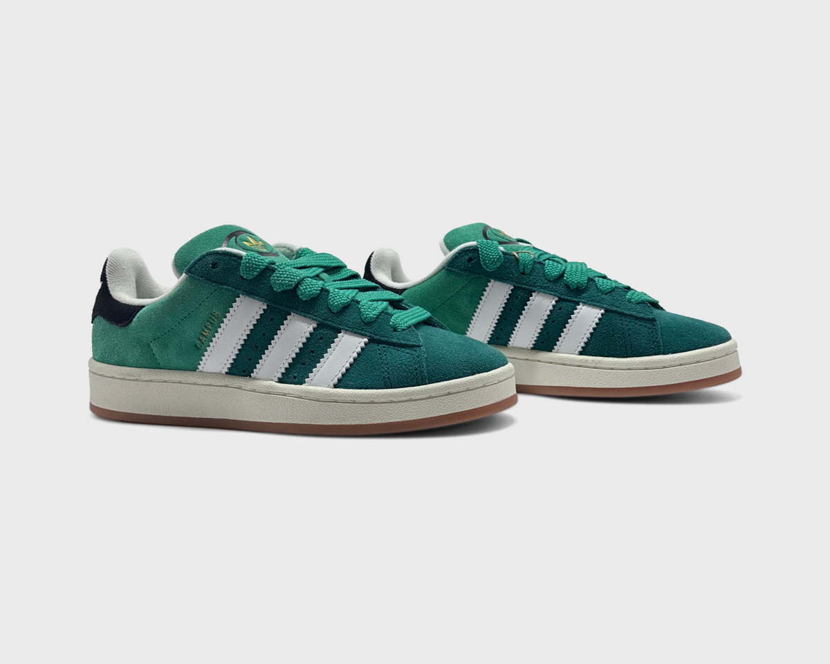 adidas Campus 00s Dark Green Sneaker dunkelgrün Paar schräg von vorne