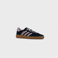 Adidas Handball Spezial Black Pink Sneaker schwarz rosa schräg von vorne
