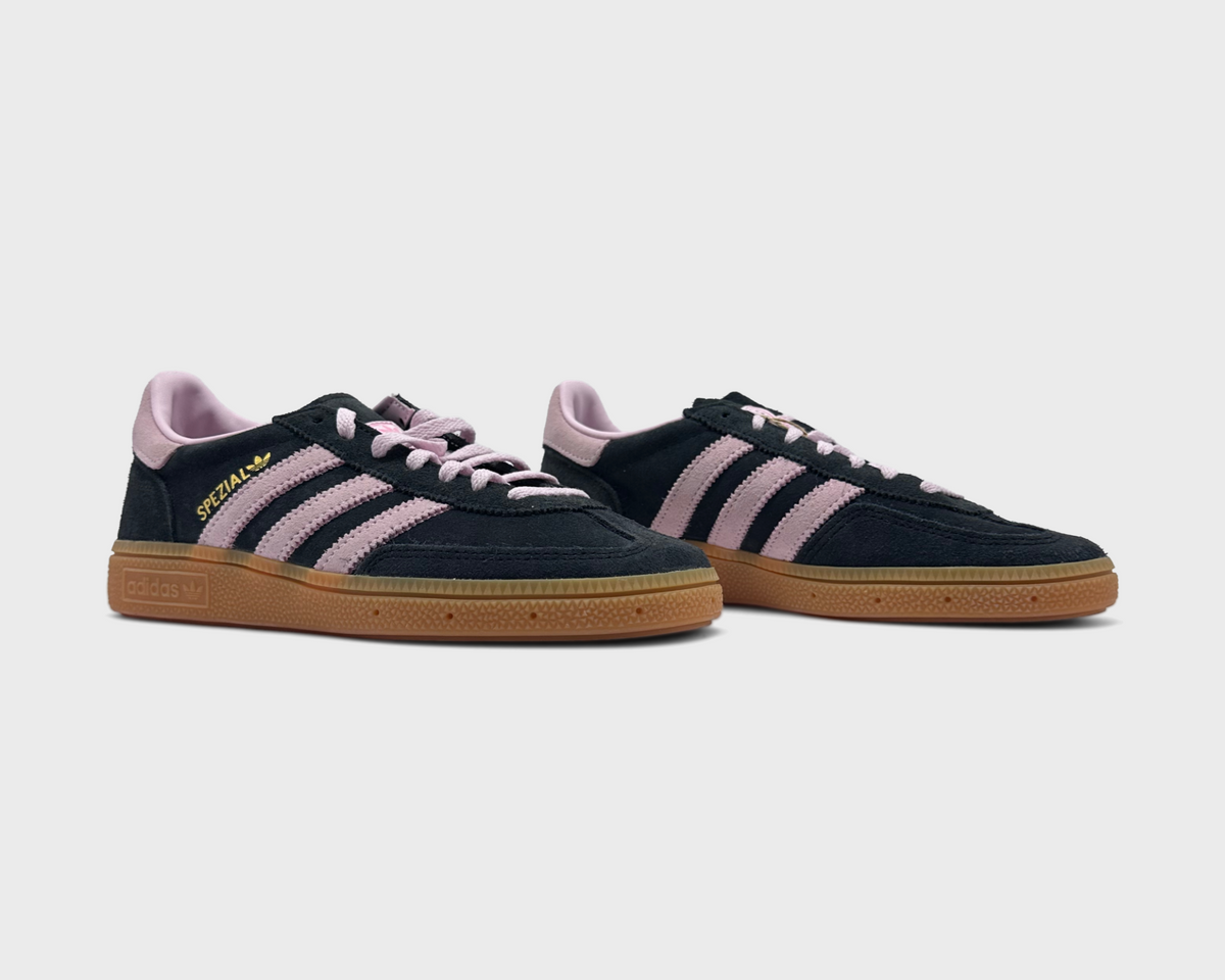 adidas Handball Spezial Black Pink Sneaker schwarz rosa Paar schräg von vorne