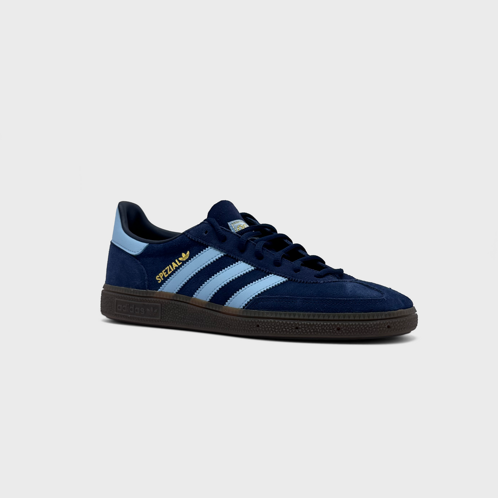 Adidas Handball Spezial Navy Blue Sneaker dunkelblau schräg von vorne
