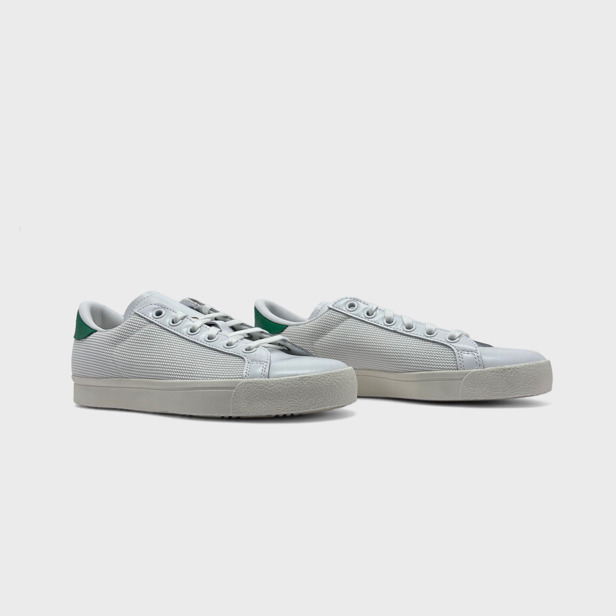 Adidas Rod Laver Vintage White Green Sneaker weiß grün Paar schräg von vorne
