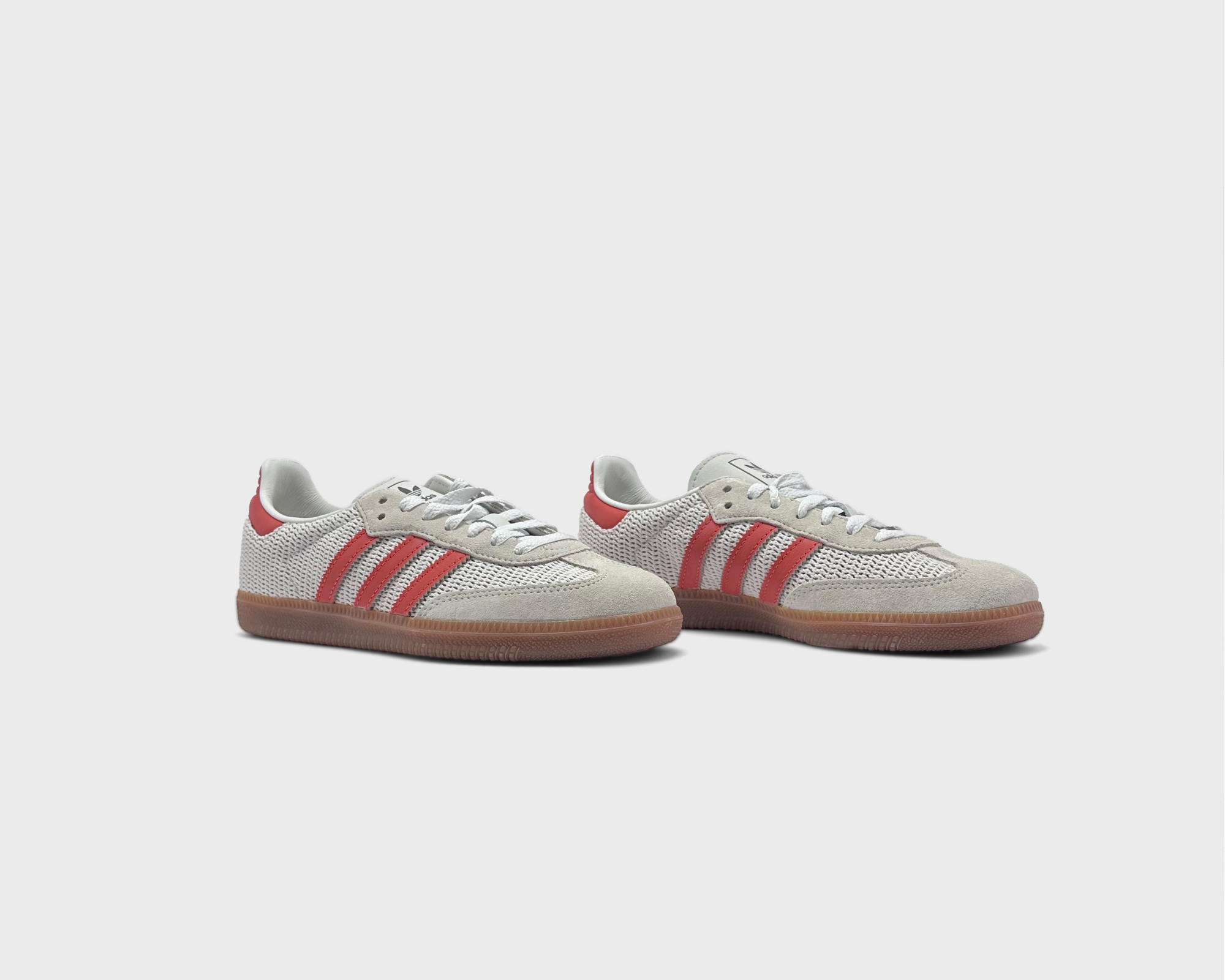 Adidas Samba OG White Red Sneaker weiß rot Paar schräg von vorne
