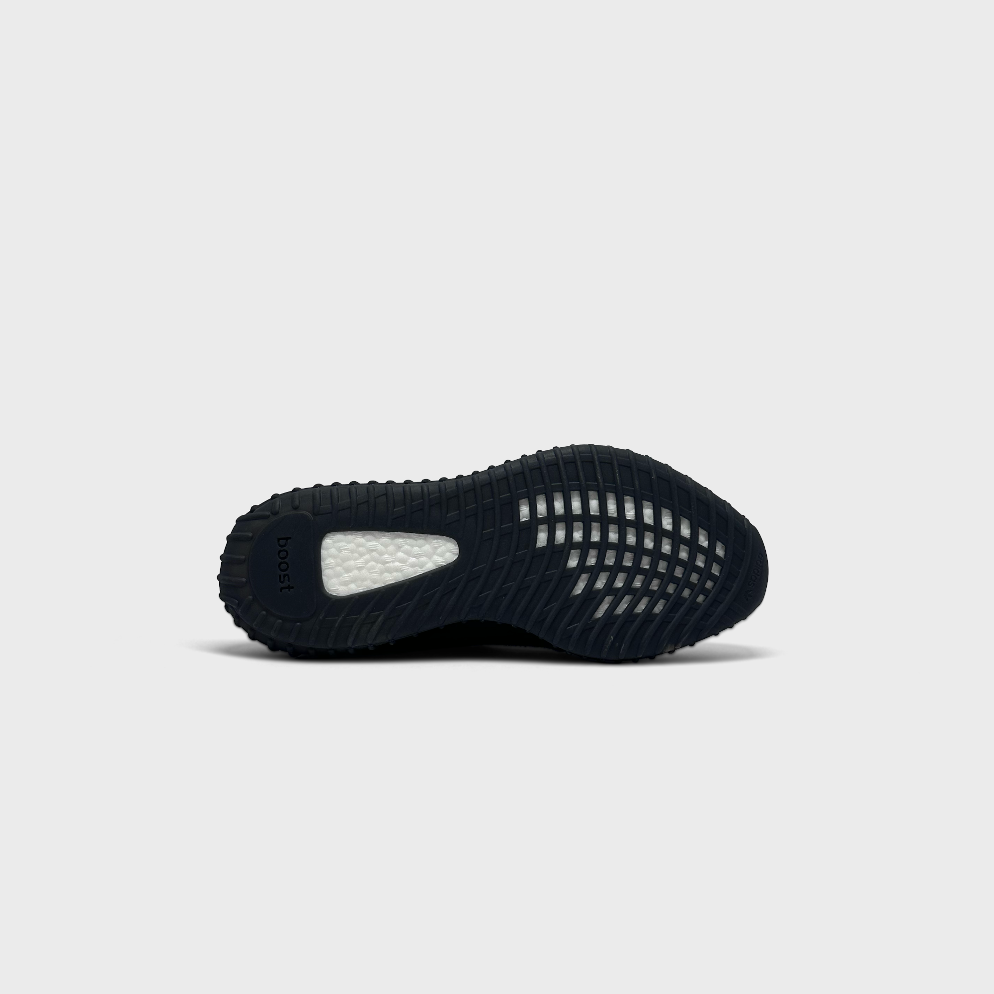 Adidas Yeezy Boost 350 V2 Triple Black Sneaker schwarz Sohle Unterseite
