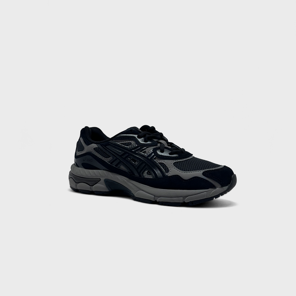 Asics Graphite Grey Black Kids Sneaker grau schwarz schräg von vorne
