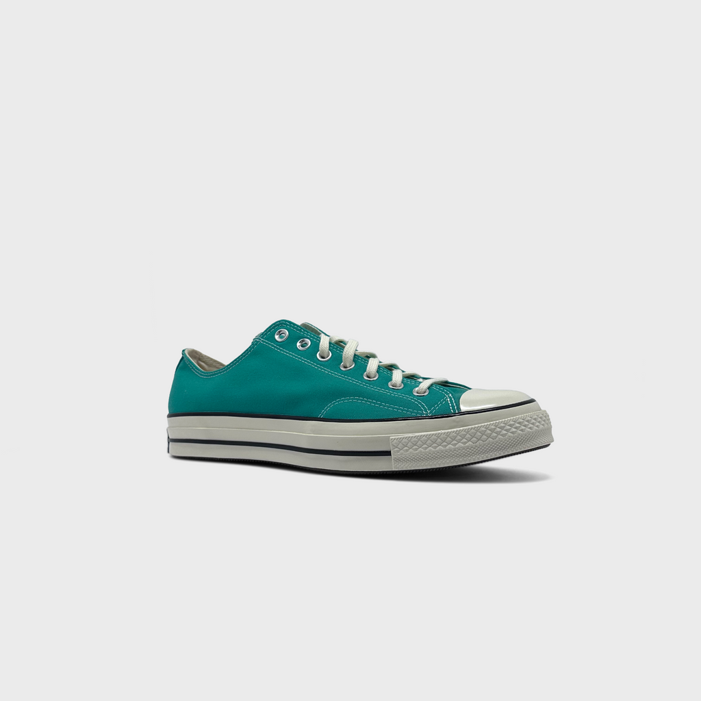 Converse Chuck 70 Green Sneaker grün schräg von vorne
