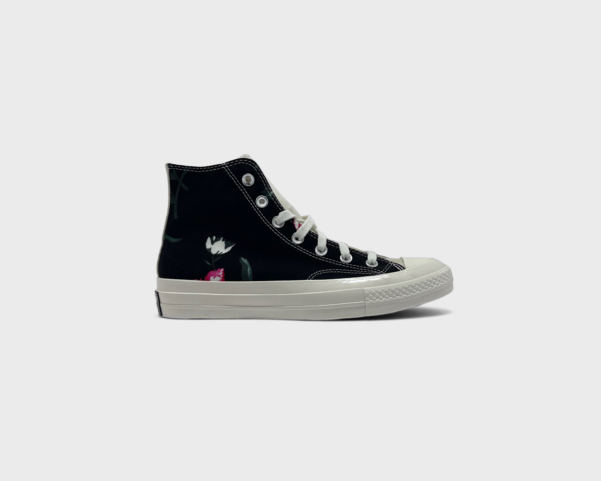 Converse Chuck Taylor All Star Hi Black Floral Sneaker schwarz floral Außenseite Seitenansicht
