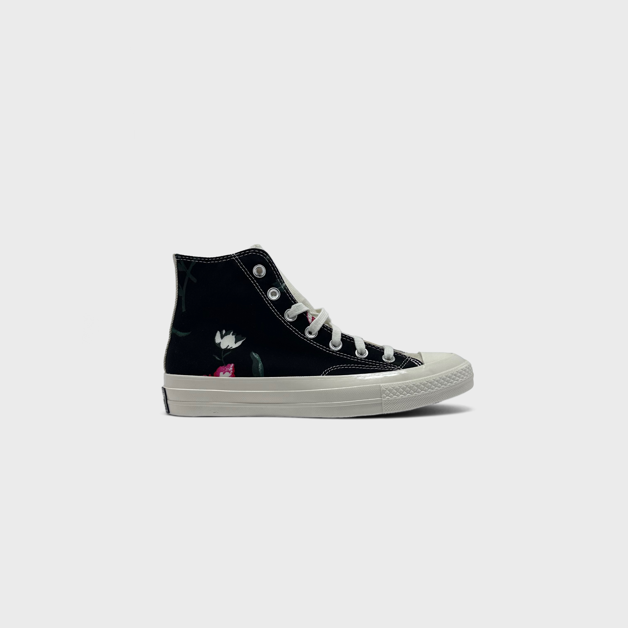Converse Chuck Taylor All Star Hi Black Floral Sneaker schwarz floral Außenseite Seitenansicht
