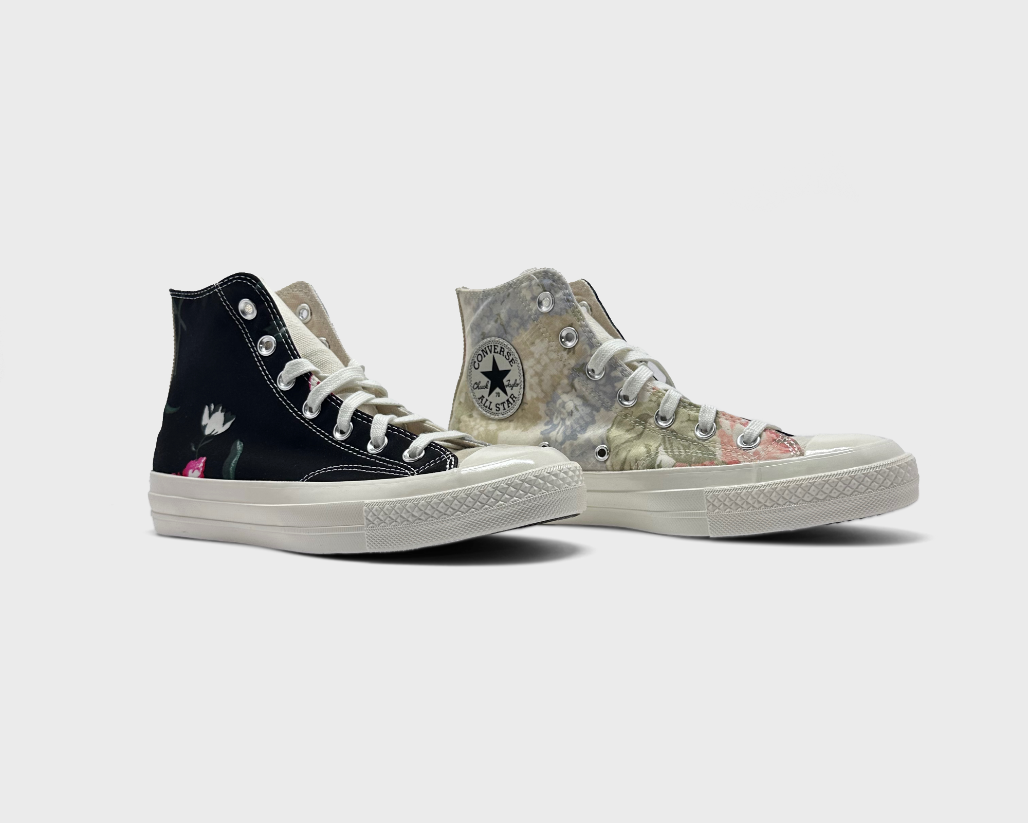 Converse Chuck Taylor All Star Hi Black Floral Sneaker schwarz floral Paar schräg von vorne
