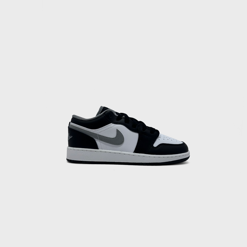 Jordan 1 Low Black White Grey Sneaker schwarz weiß grau Außenseite Seitenansicht
