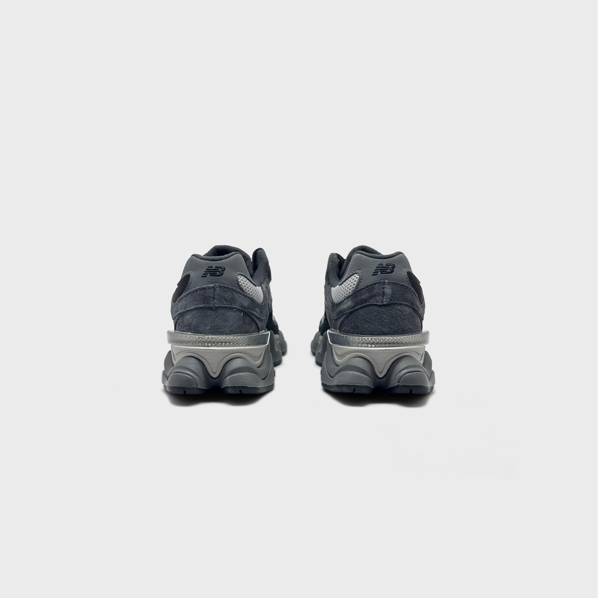 New Balance 9060 Black Grey Sneaker schwarz grau Sneaker Paar Rückansicht
