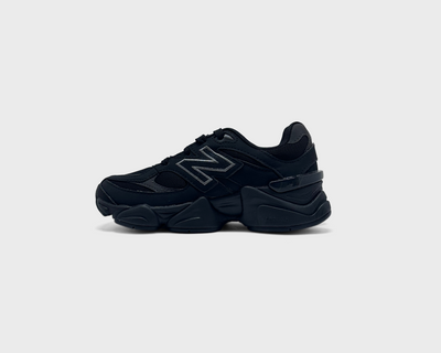 New Balance 9060 Black Kids Sneaker schwarz Innenseite Seitenansicht
