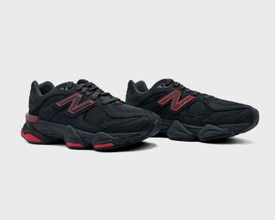 New Balance 9060 Black Red Sneaker schwarz rot Paar schräg von vorne
