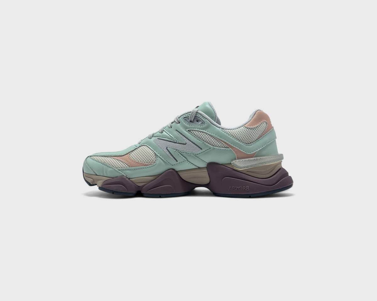 New Balance 9060 Clay Ash Sneaker graugrün beige Innenseite Seitenansicht