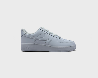 Nike Air Force 1 Low Triple White Sneaker weiß Außenseite Seitenansicht
