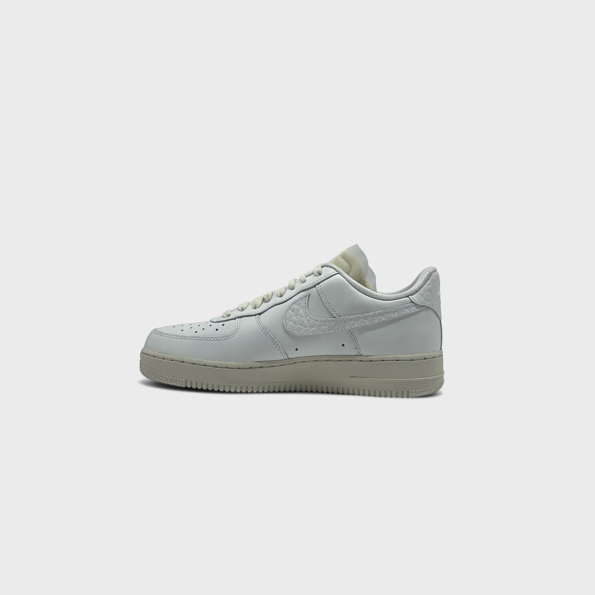 Nike Air Force 1 White Sail Sneaker weiß creme Innenseite Seitenansicht
