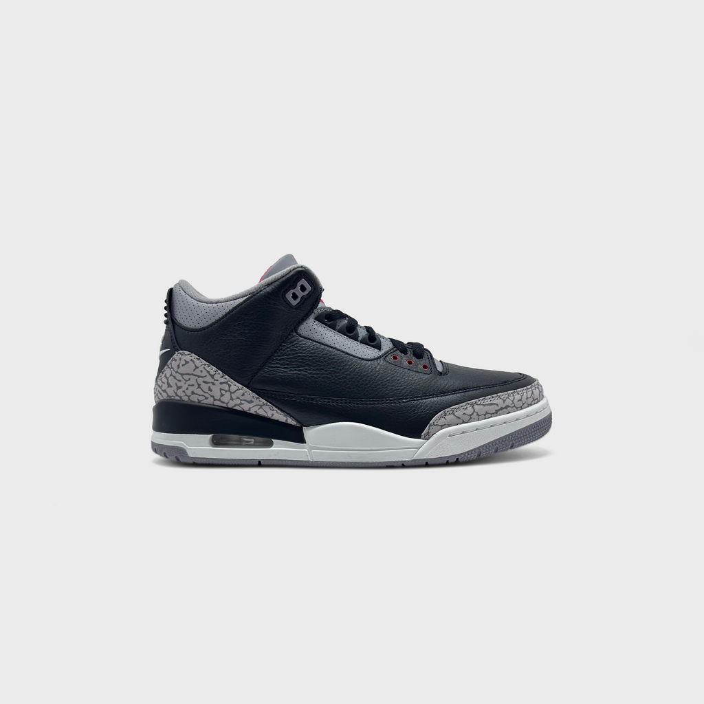 Nike Air Jordan 3 Retro Black Cement Sneaker schwarz grau Außenseite Seitenansicht
