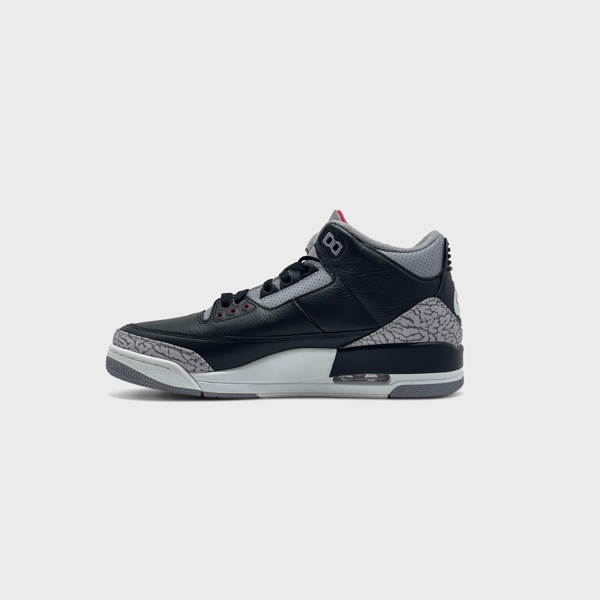 Nike Air Jordan 3 Retro Black Cement Sneaker schwarz grau Innenseite Seitenansicht
