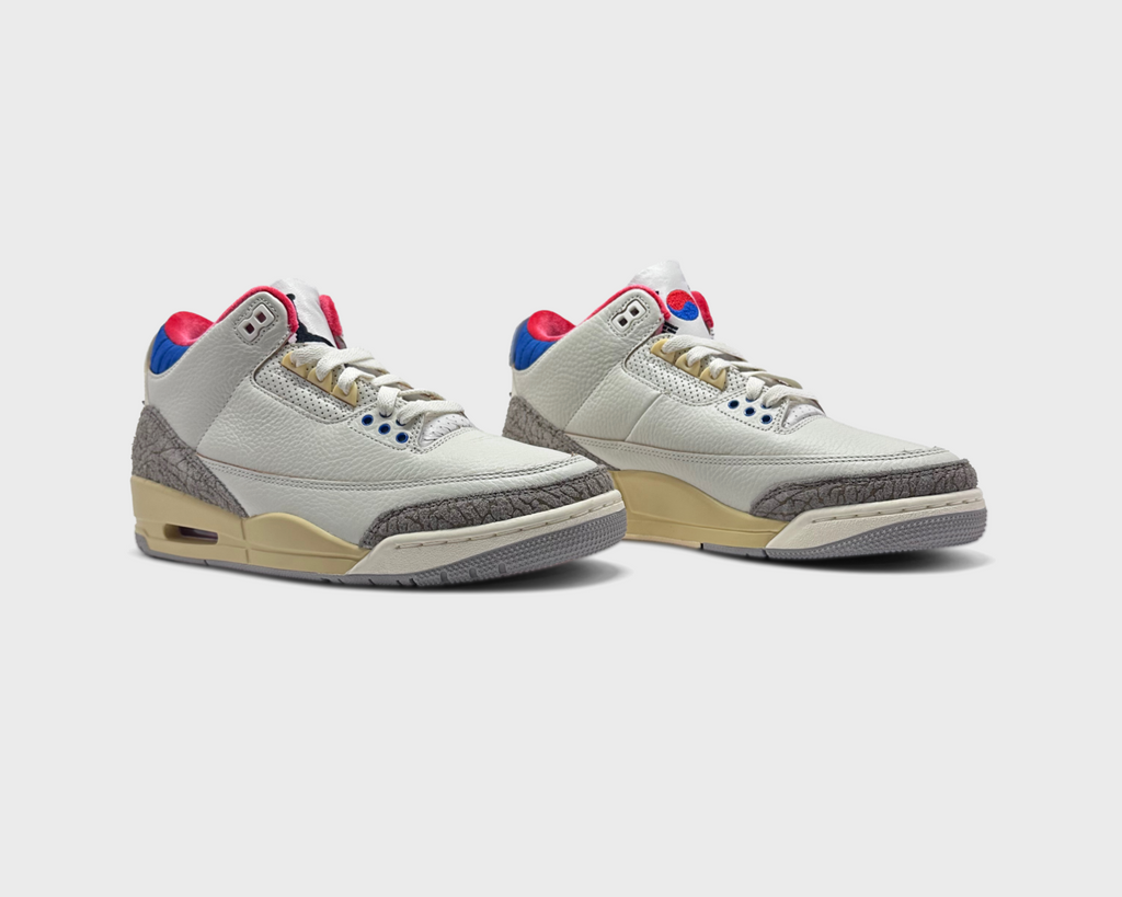 Nike Air Jordan 3 Retro OG Seoul 2.0 Sneaker weiß grau Paar schräg von vorne