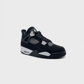 Nike Air Jordan 4 Retro White Thunder Sneaker schwarz weiß schräg von vorne
