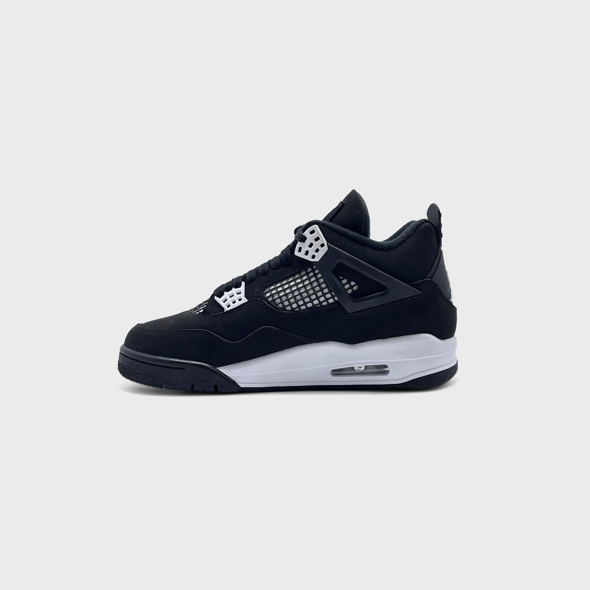 Nike Air Jordan 4 Retro White Thunder Sneaker schwarz weiß Innenseite Seitenansicht
