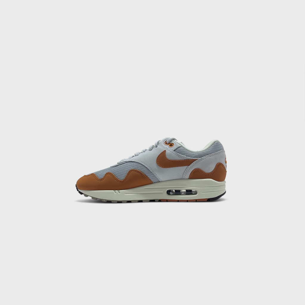Nike Air Max 1 Monarch Sneaker orange weiß Innenseite Seitenansicht
