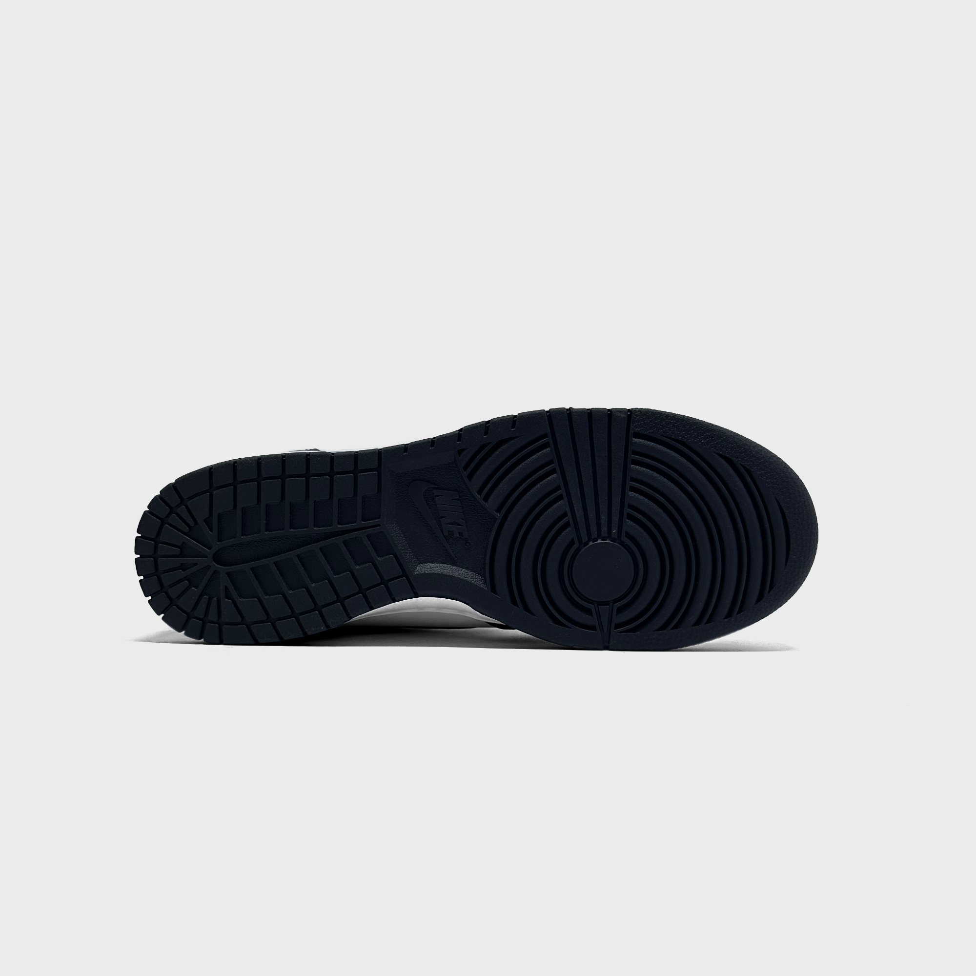 Nike Dunk High Black White Sneaker schwarz weiß Sohle Unterseite
