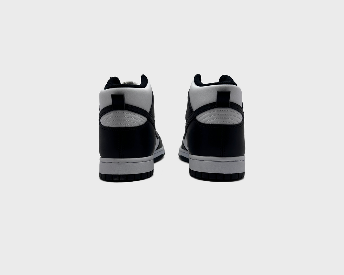 Nike Dunk High Panda Sneaker schwarz weiß Paar Rückansicht
