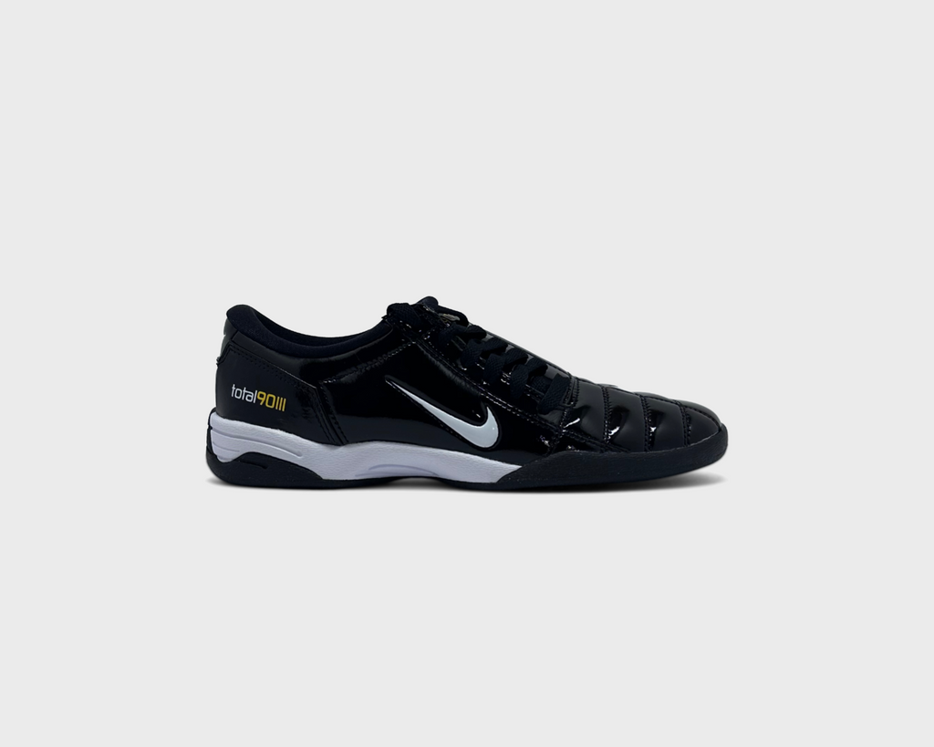 Nike Total 90 SP Black White Sneaker schwarz weiß Außenseite Seitenansicht