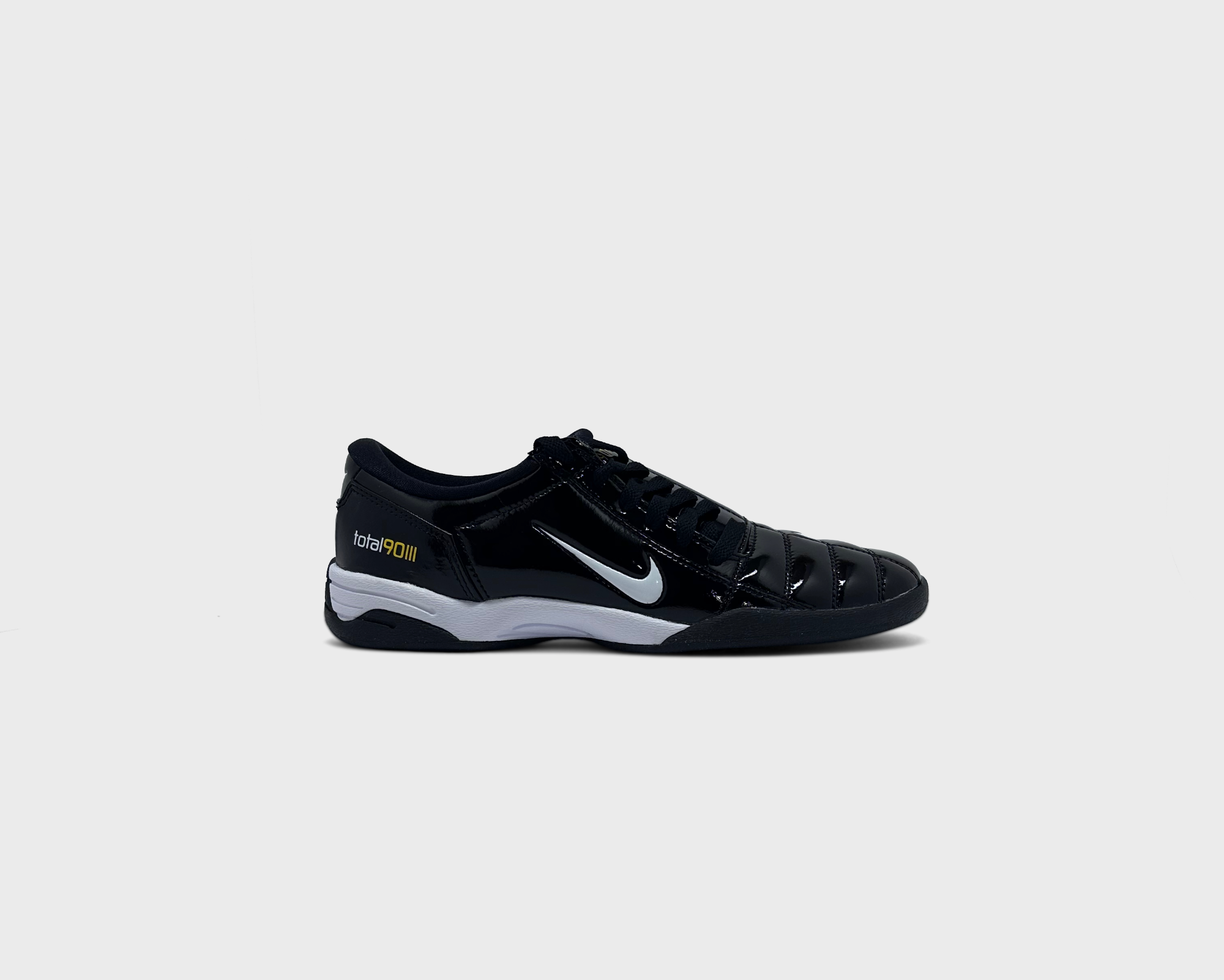 Nike Total 90 SP Black White Sneaker schwarz weiß Außenseite Seitenansicht
