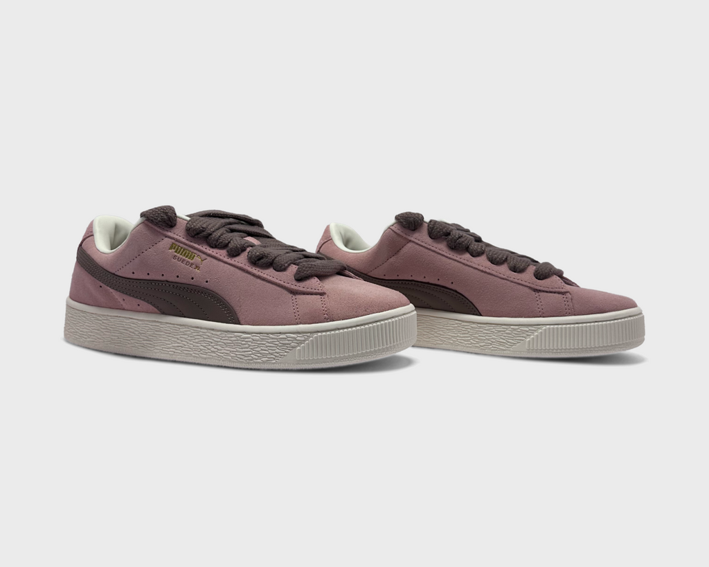 Puma Suede Pink Brown Sneaker pink braun Paar schräg von vorne