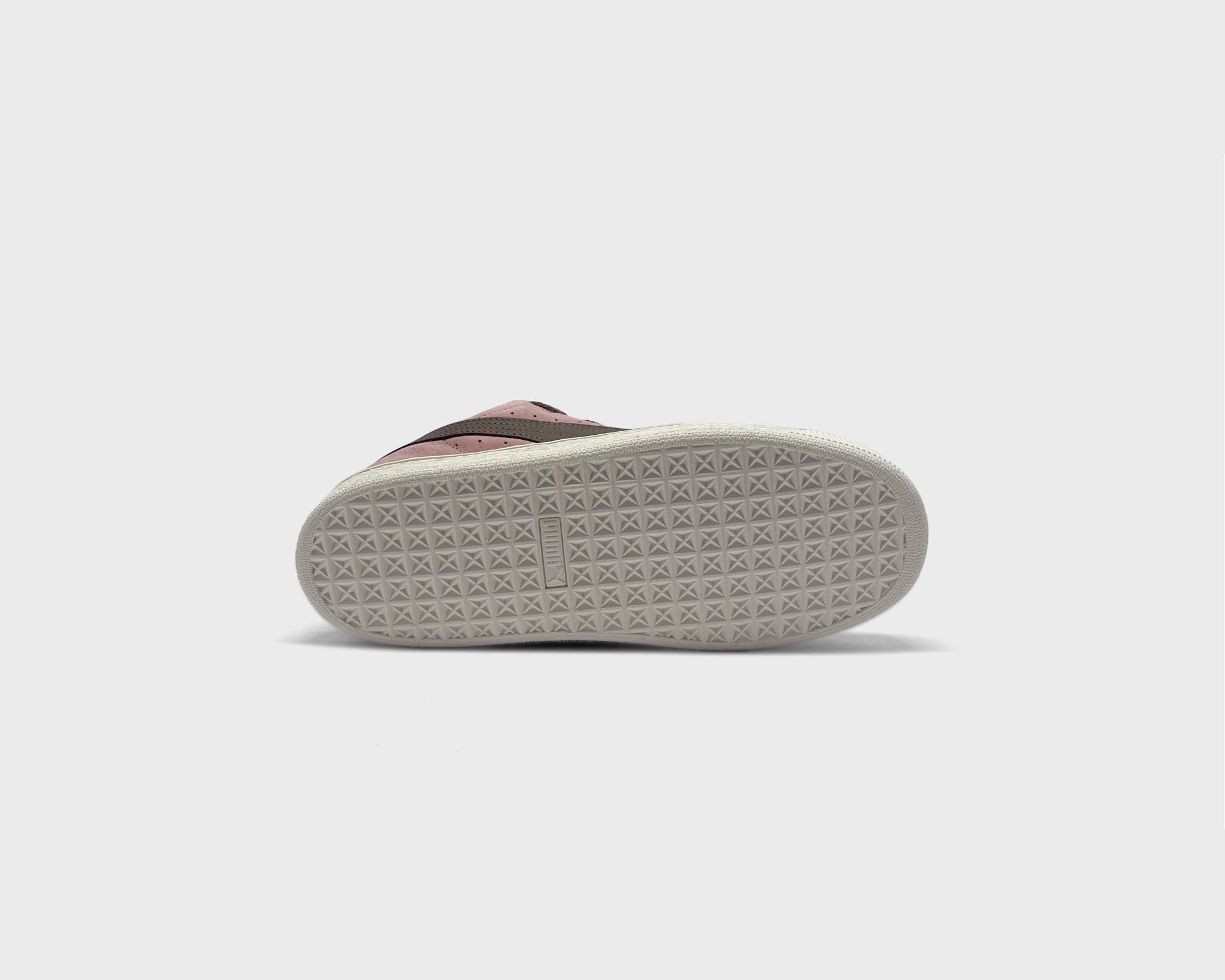 Puma Suede Pink Brown Sneaker pin braun Sohle Unterseite
