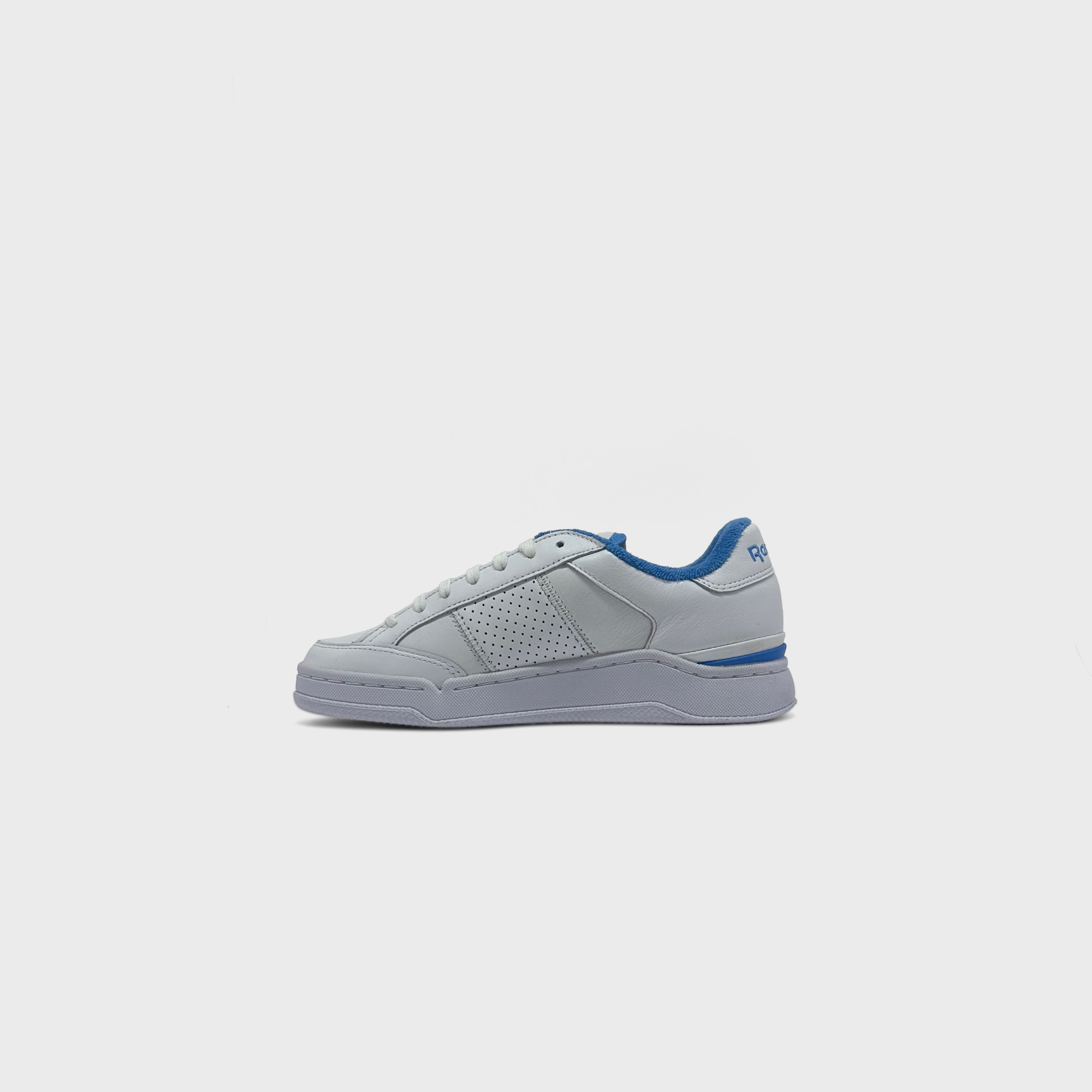 Reebok Ad Court White Blue Sneaker weiß blau Innenseite Seitenansicht
