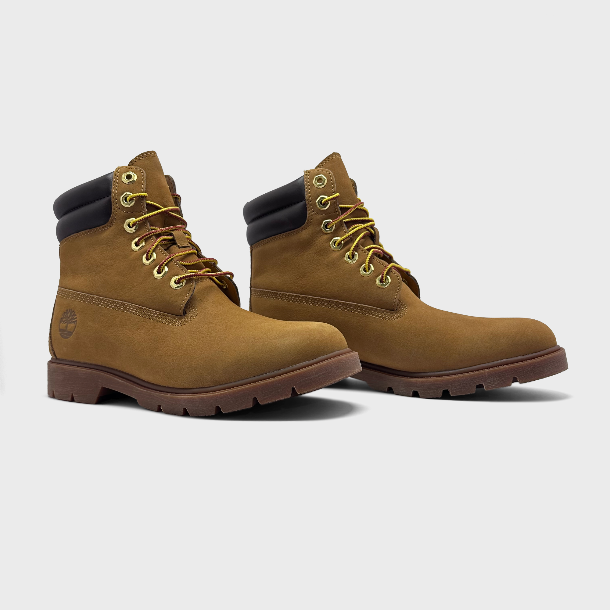 Timberland 6 Inch Basic Boot Wheat Sneaker hellbraun Paar schräg von vorne
