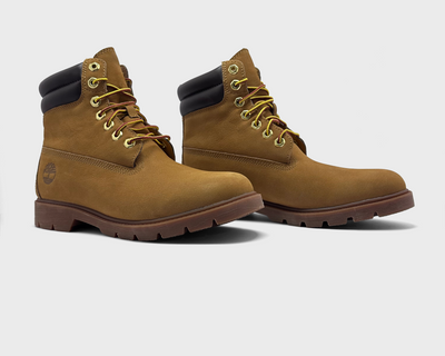 Timberland 6 Inch Basic Boot Wheat Sneaker hellbraun Paar schräg von vorne
