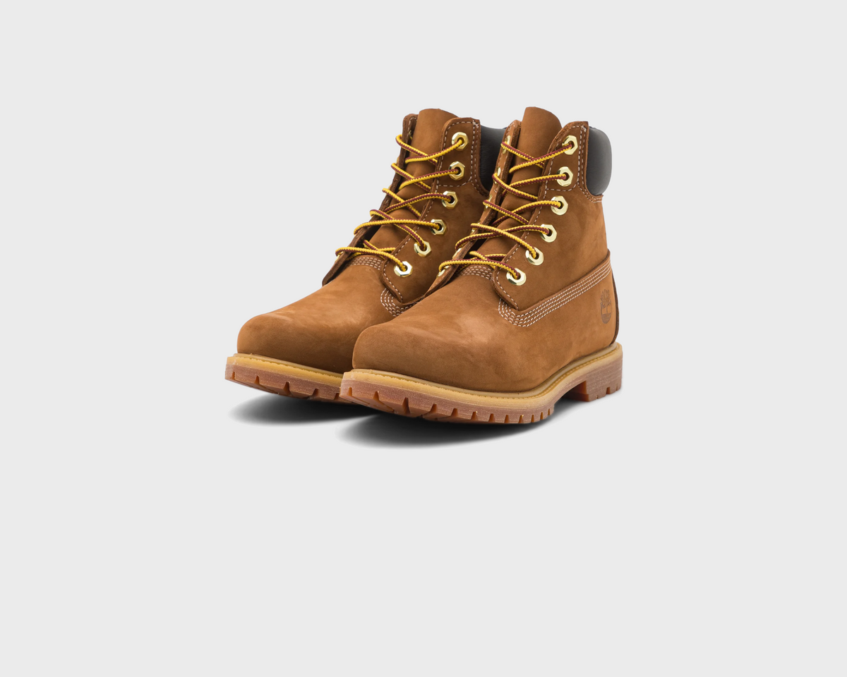 Timberland 6 Inch Premium Boot Rust Boots rostbraun Paar schräg von vorne