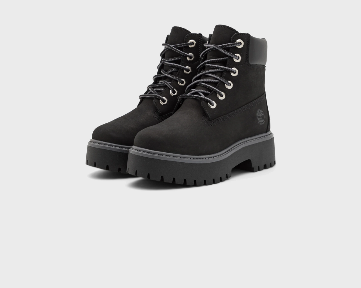 Timberland Stone Street 6 Inch Platform Boot Jet Black Boots schwarz Paar schräg von vorne