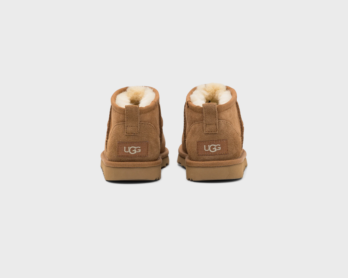 UGG Classic Ultra Mini Chestnut Boot braun Paar Rückansicht