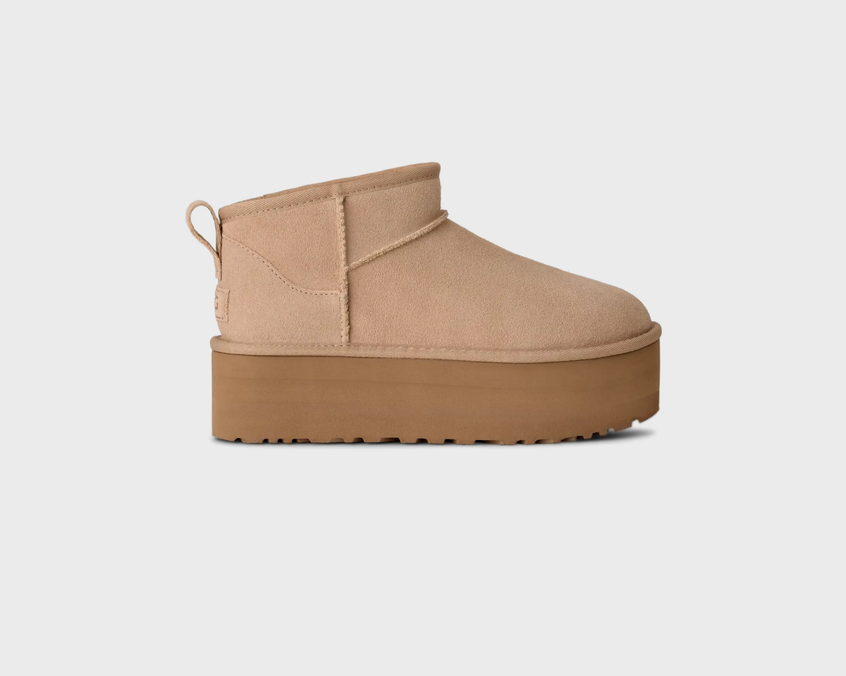 UGG Classic Ultra Mini Platform Sand Boots sandbeige Außenseite Seitenansicht