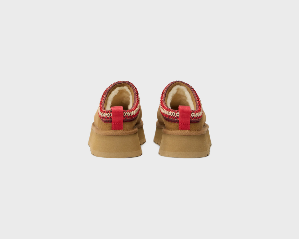 UGG Tazz II Chestnut Hausschuh braun Paar Rückansicht